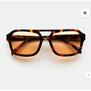 VEHLA sunglasses